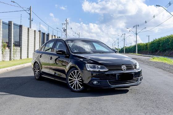 VOLKSWAGEN JETTA 2.0 TSI HIGHLINE 200CV GASOLINA 4P TIPTRONIC